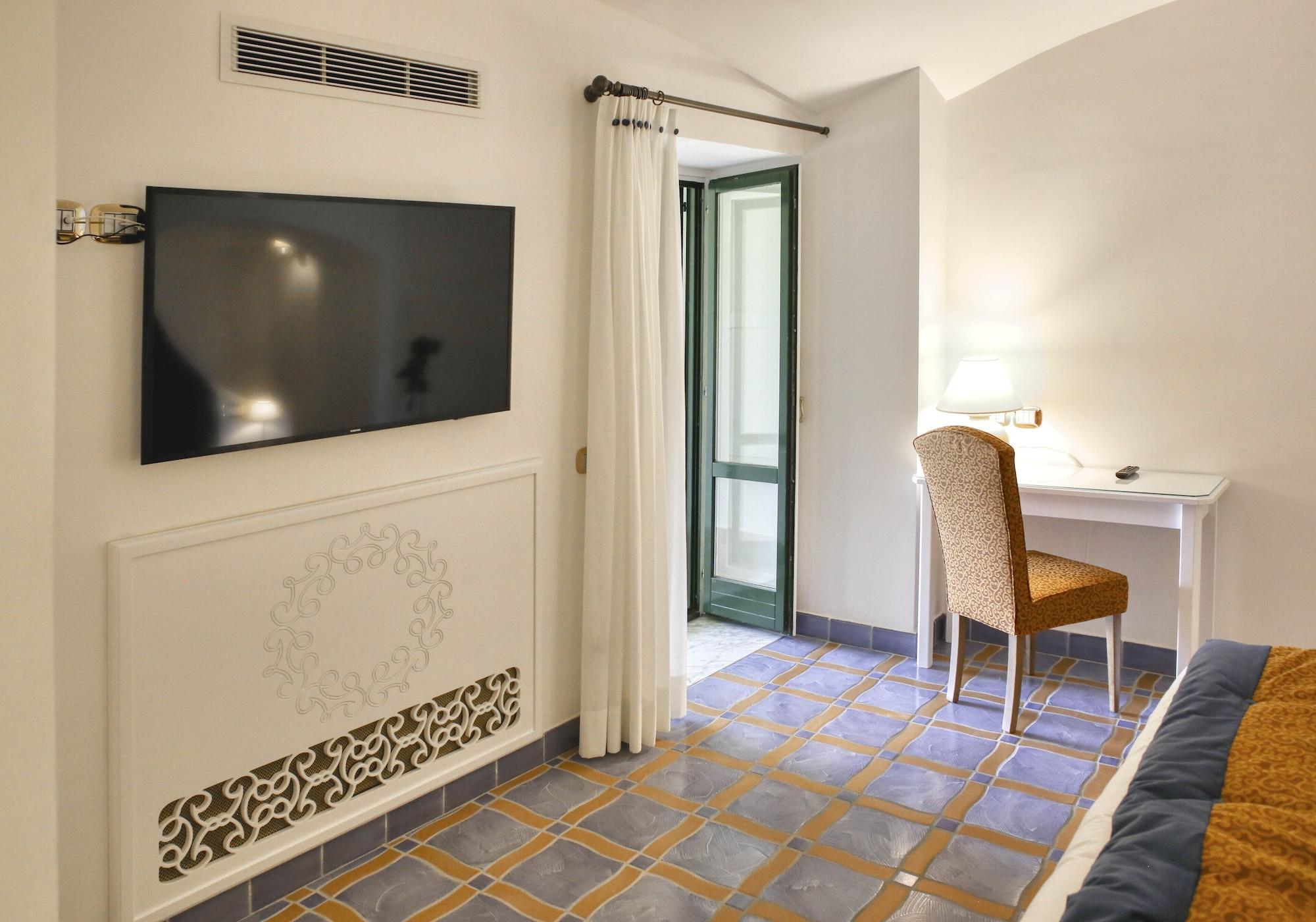 Palazzo Confalone Равело Екстериор снимка