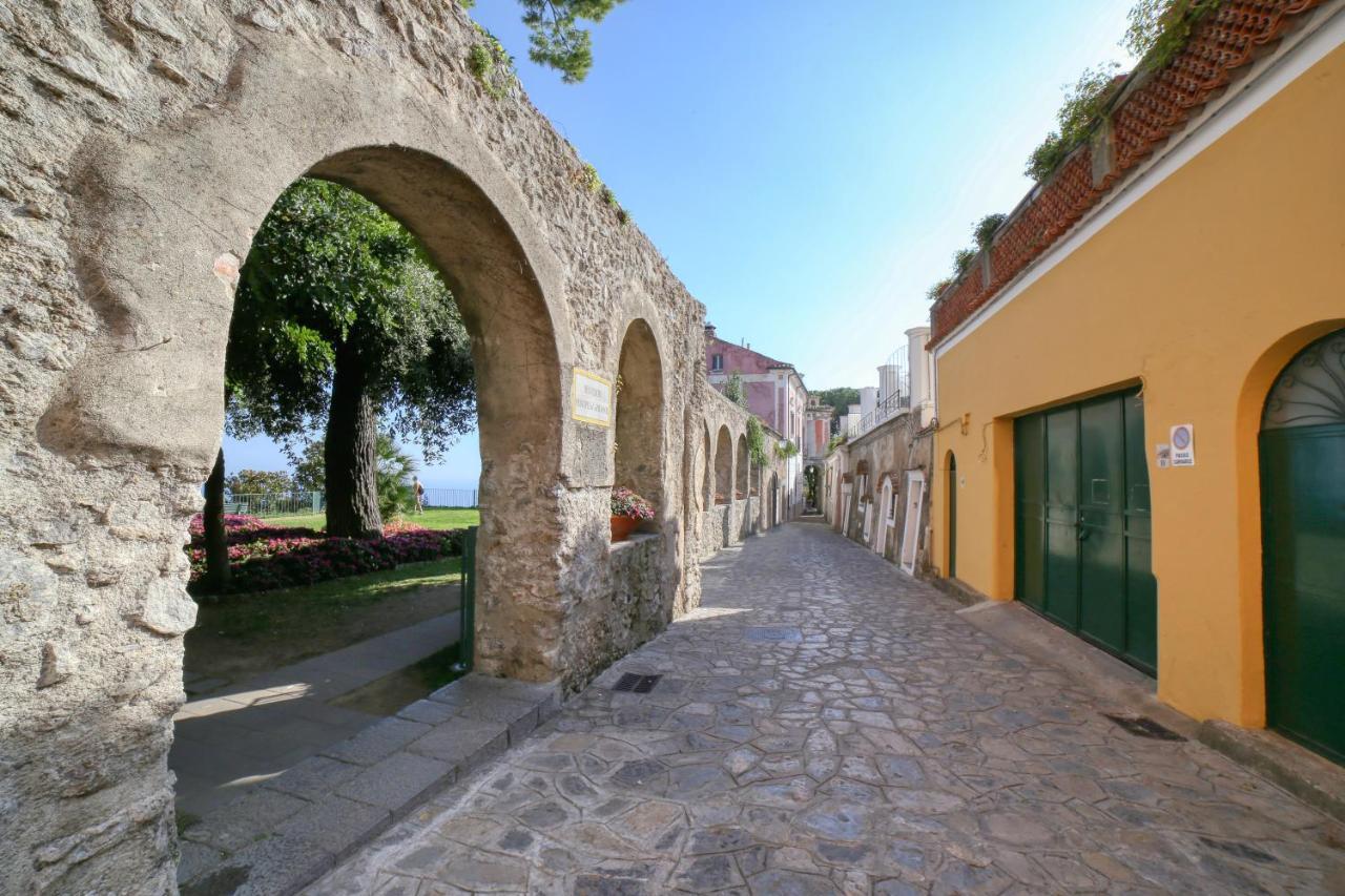 Palazzo Confalone Равело Екстериор снимка